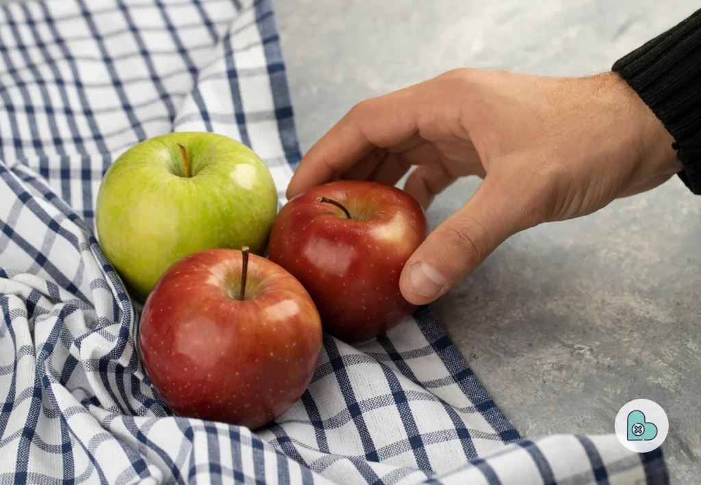 9 Health Benefits of Apples 
