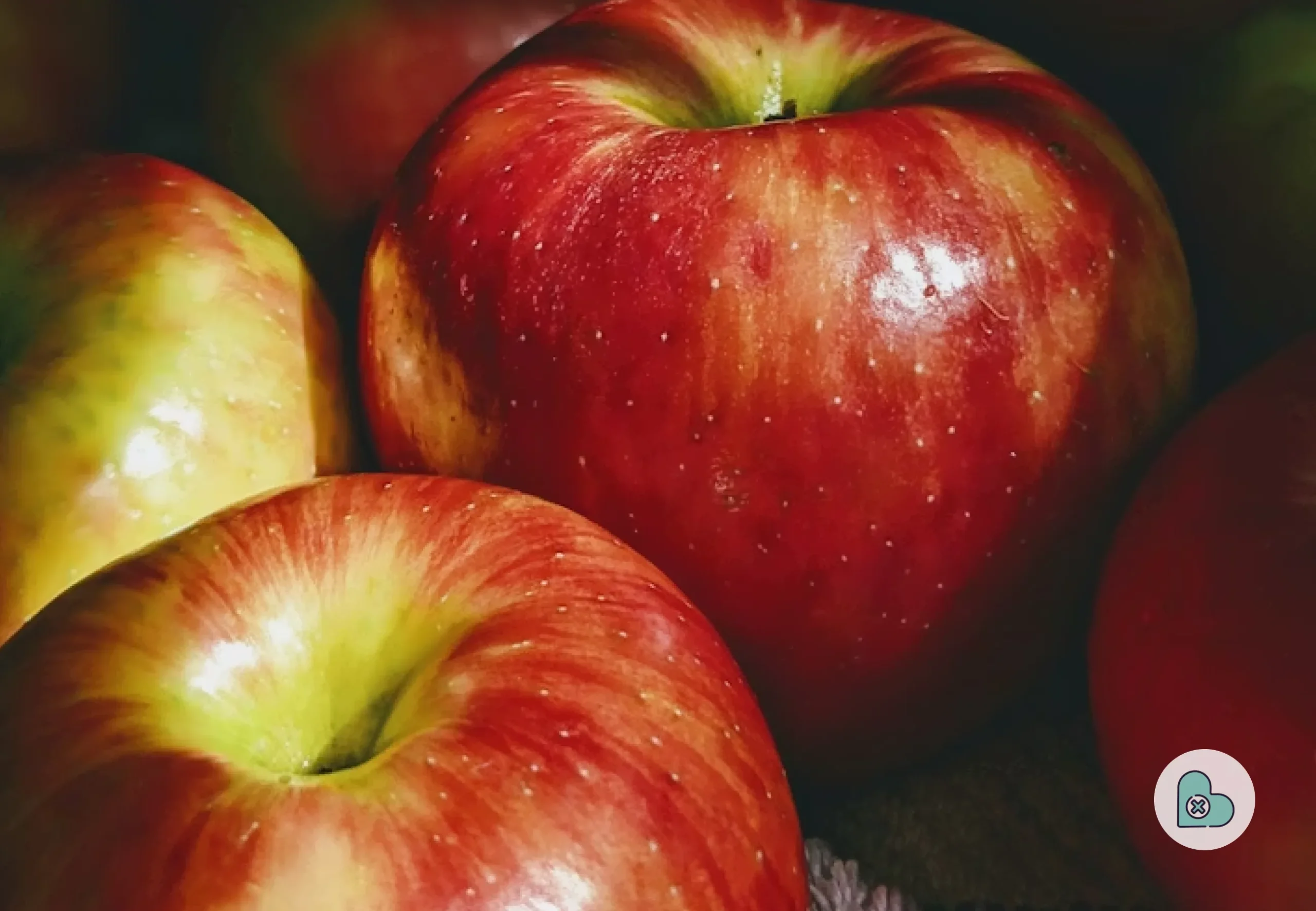 What Are the Nutritional Facts, Calories, and Benefits of Apples?